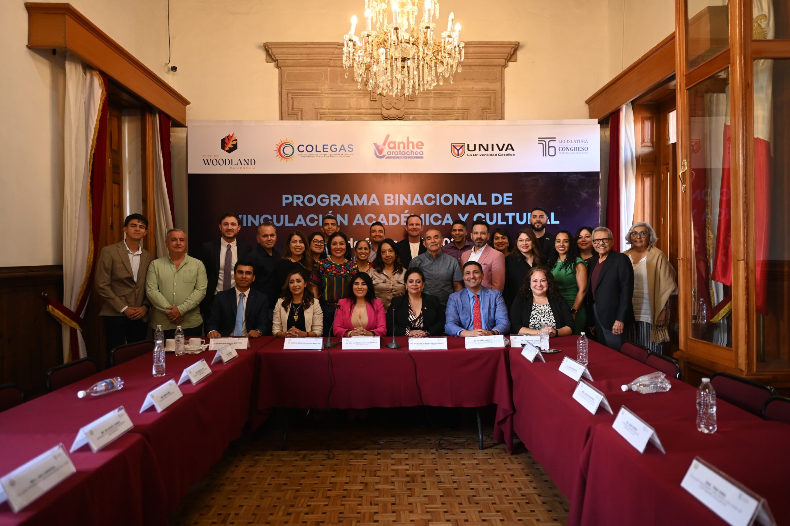 Vanhe Caratachea plantea plataforma digital a comunidad migrante en Encuentro Binacional de Vinculación Académica en el Congreso