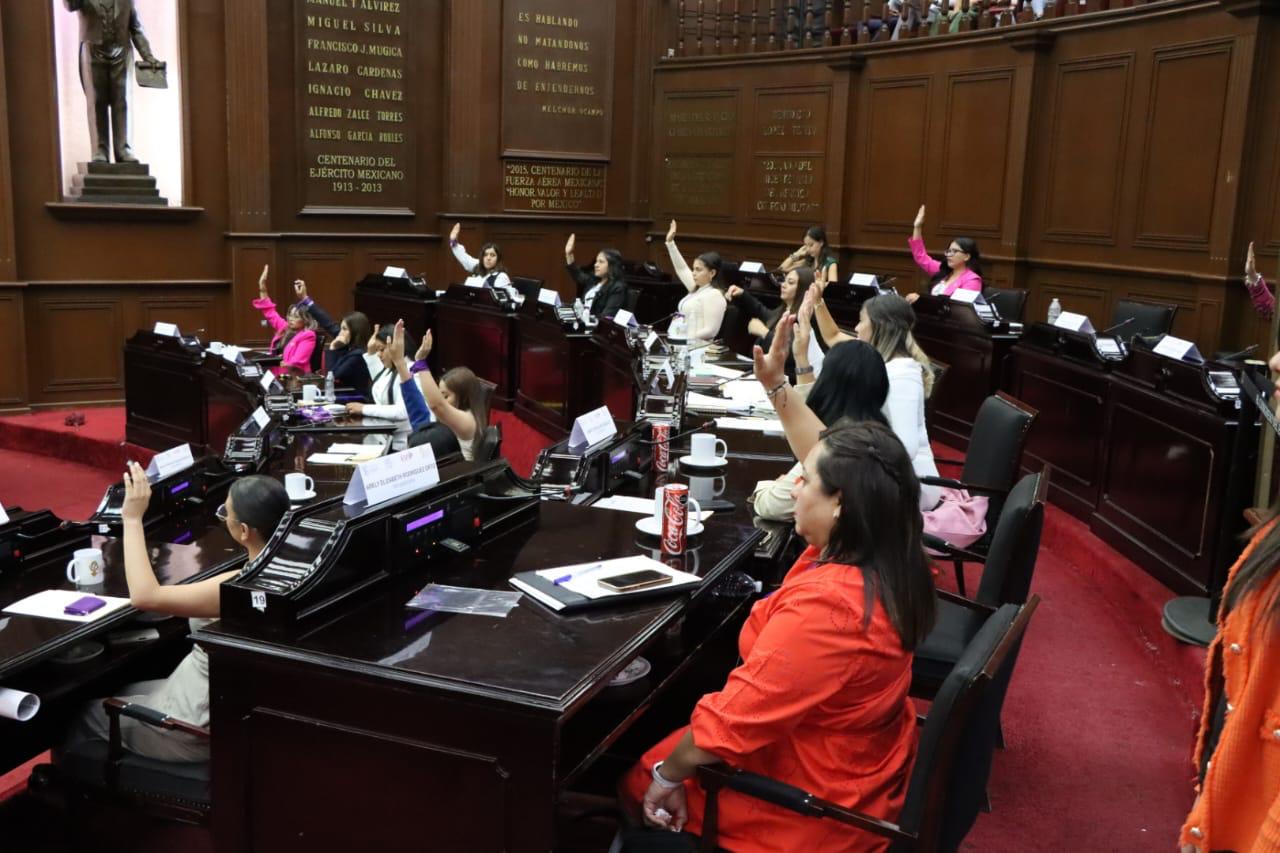 Aprueba Segundo Parlamento de Mujeres 2025 se descuente la pensión alimenticia del salario bruto del trabajador