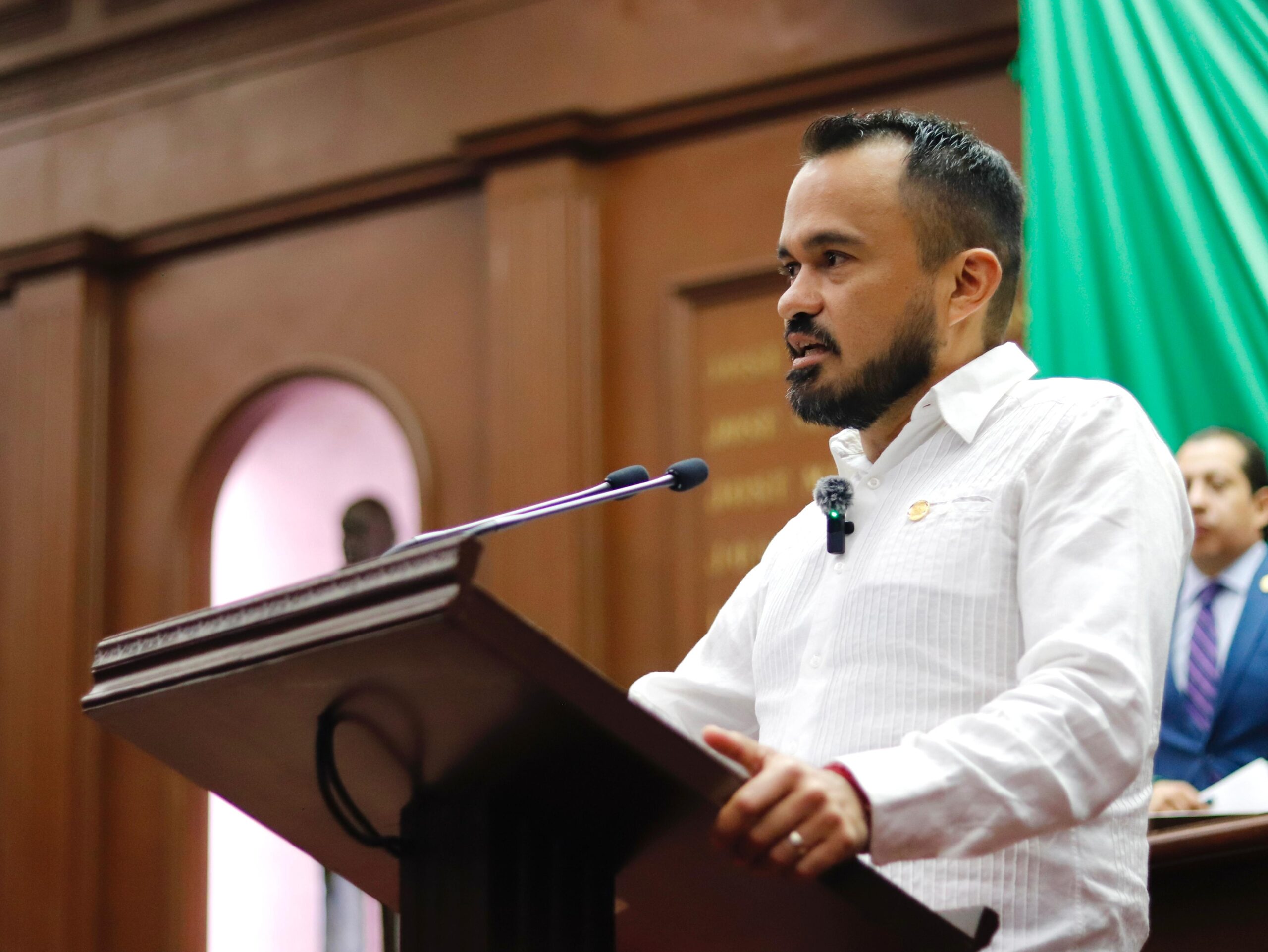 Congreso aprueba propuesta de Hugo Rangel para frenar corrupción en grúas y corralones