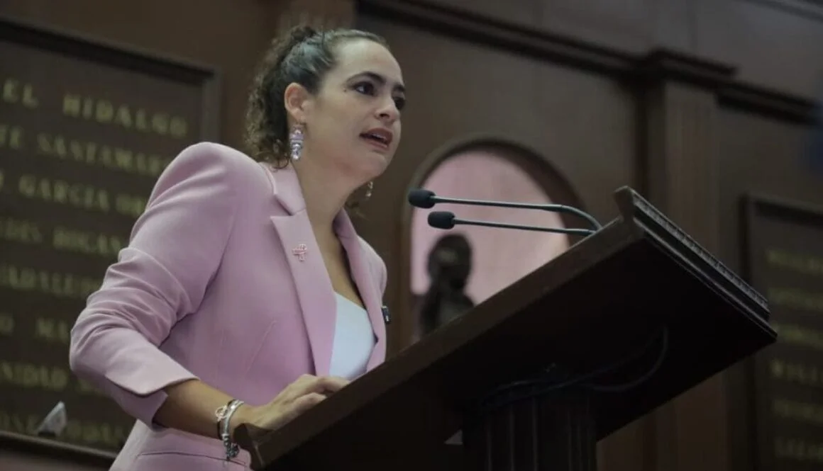 Presenta Sandra Arreola Ruiz “Ley Nicole” para prohibir cirugías estéticas en menores de edad