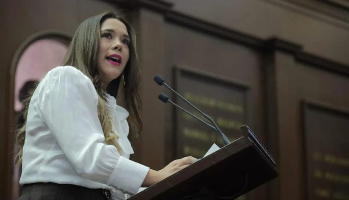 Xóchitl Ruiz propone modernizar el Periódico Oficial del Estado, para fortalecer la transparencia y la certeza jurídica en Michoacán