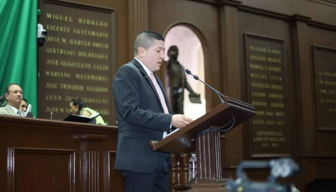 Presenta Vicente Gómez iniciativa de ley para brindar servicios de salud prioritaria a grupos vulnerables