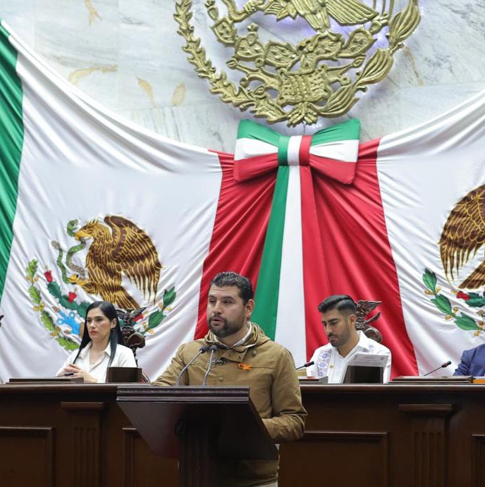 Octavio Ocampo impulsa reforma a la Ley de Educación para regular en Michoacán el uso de Inteligencia Artificial